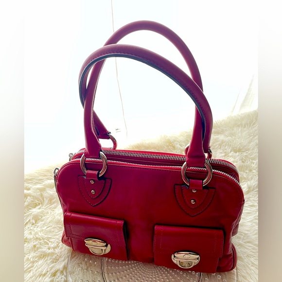 Marc Jacobs Handbags - ♥️ MARC JACOBS Leather Purse
